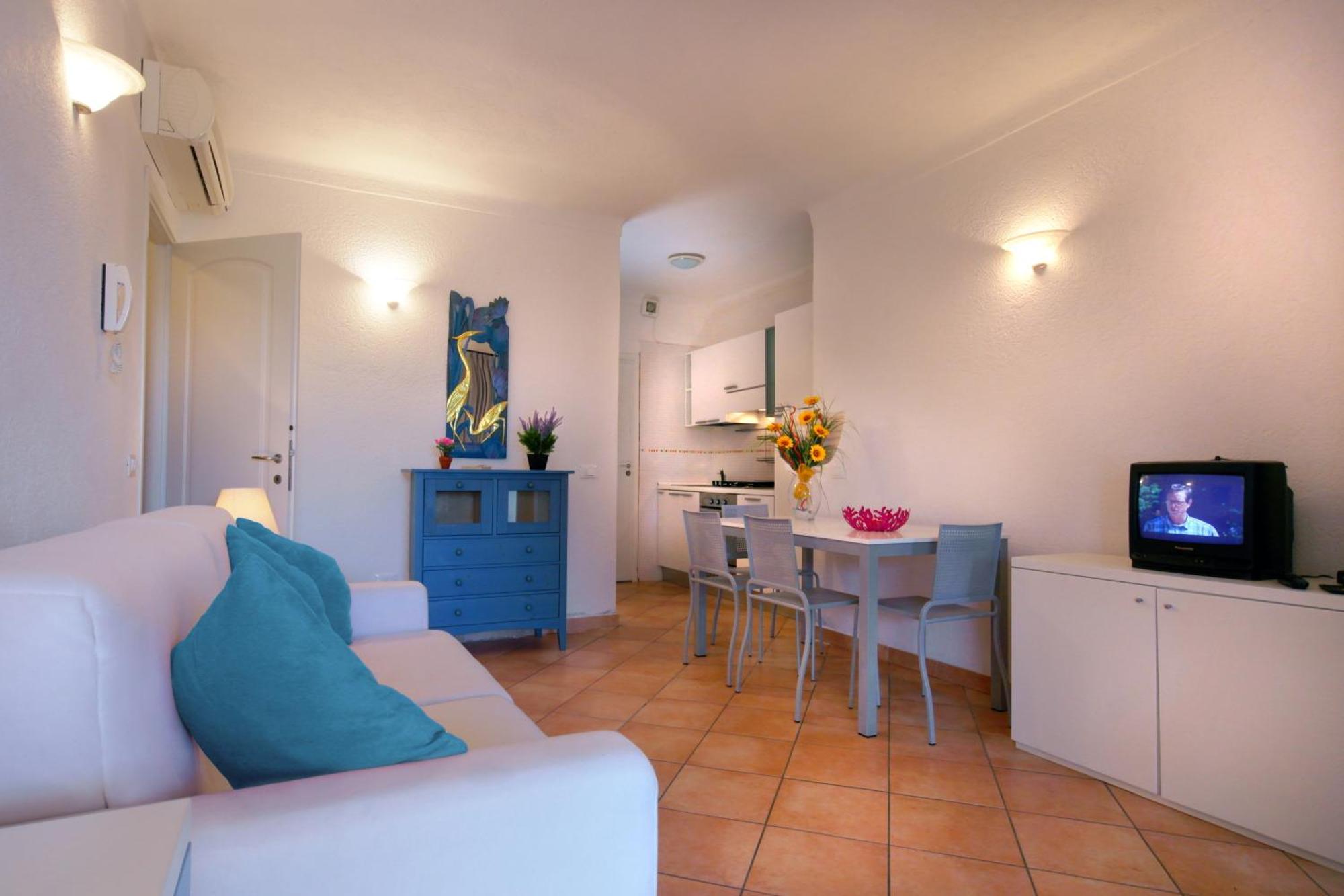 Perla Del Porto Apartments Santa Teresa Gallura Exterior photo