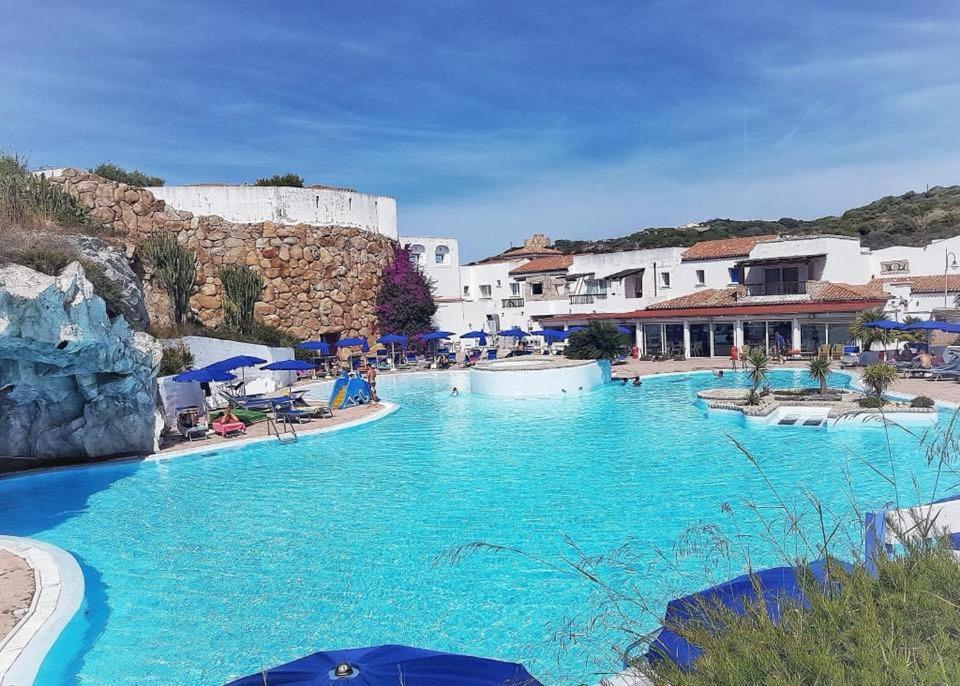 Perla Del Porto Apartments Santa Teresa Gallura Exterior photo